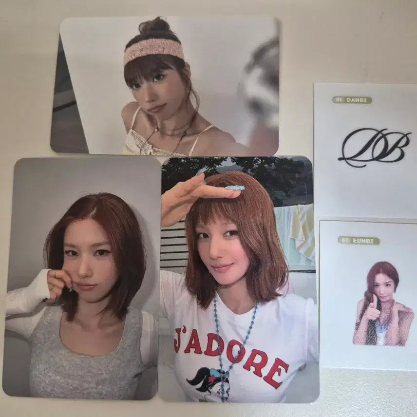 [BUNJANG] Kwon Eun Bi Dejavu Studio Live Broadcast Photocard Set + Sticker / 권은비 dejavu 공방 생방송 포카 3종+ 띠부띠부씰