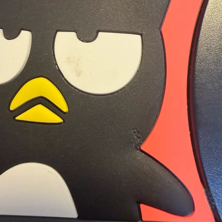 [BUNJANG] Badtz-Maru Desk Clock, Badge, and Figure Bundle Set / 배드바츠마루 탁상 시계 뱃지 피규어 일괄 판매합니다