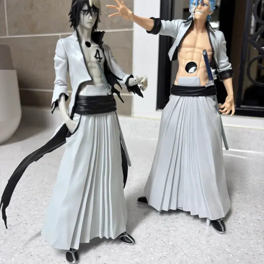 [BUNJANG] Max Factory Bleach Ulquiorra &amp; Grimmjow Figure Bundle Set / 일괄 박스X 단순 전시 블리치 우르키오라 그림죠 맥시매틱 피규어 양도
