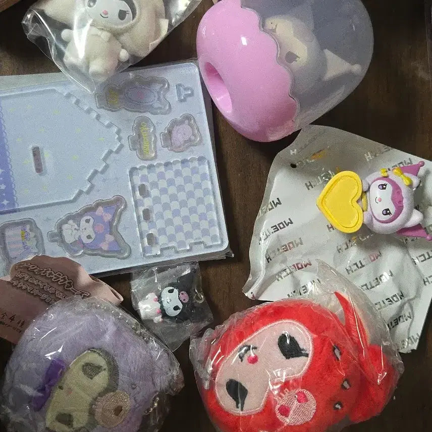 [BUNJANG] Kuromi Doll &amp; Mascot Bundle Set / 쿠로미 일괄