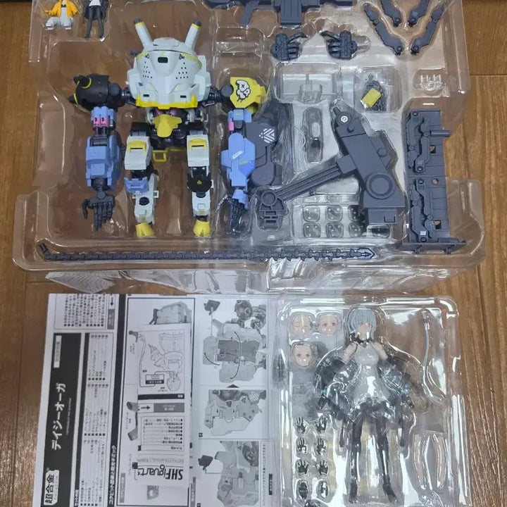 [BUNJANG] Chogokin Dieci Auger + SHF Noir (Opened Display) / 초합금 신듀얼리티 데이지 오거+shf 느와르(개봉전시)