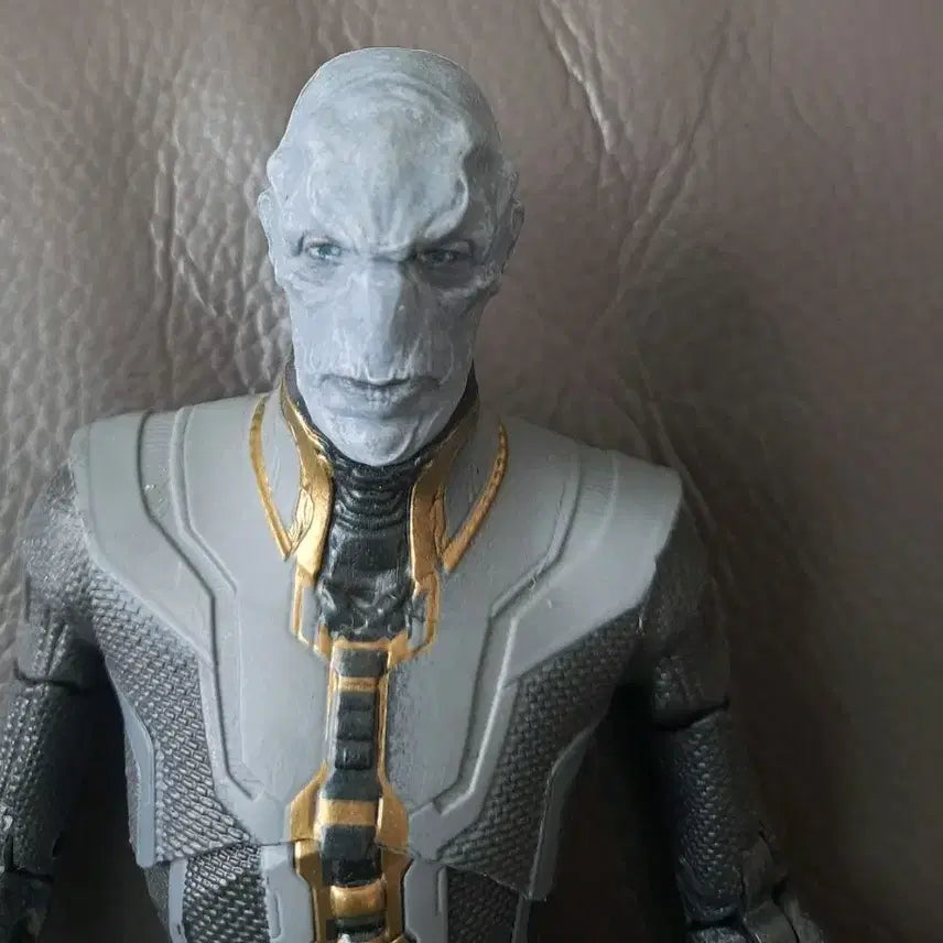 [BUNJANG] Marvel Legends Ebony Maw Action Figure / 마블레전드 에보니 모