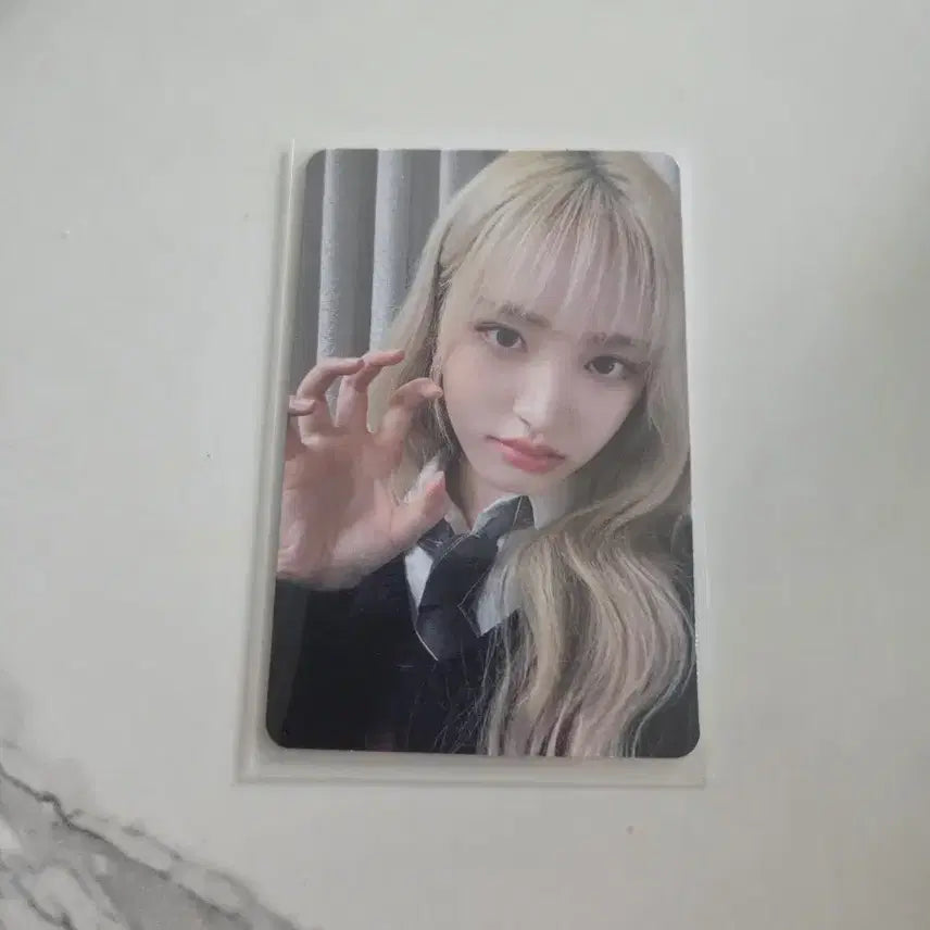 [BUNJANG] IVE Switch Soundwave Lucky Draw Liz Photocard / 아이브 스위치 사웨 럭드 리즈