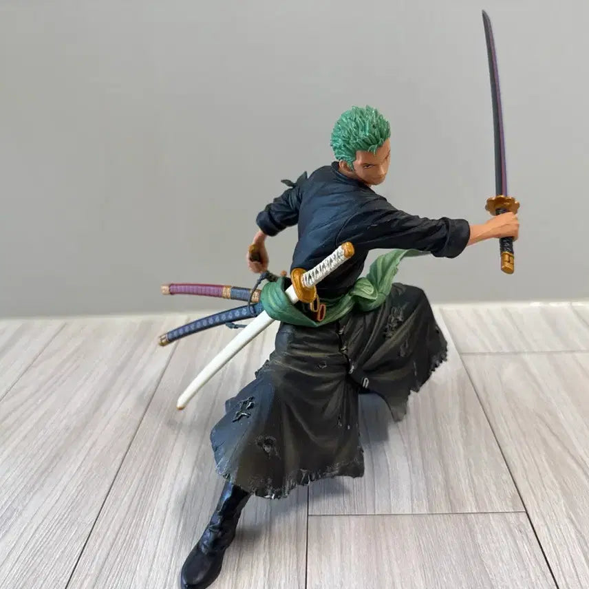 [BUNJANG] One Piece Zoro Figure / 원피스 조로 피규어