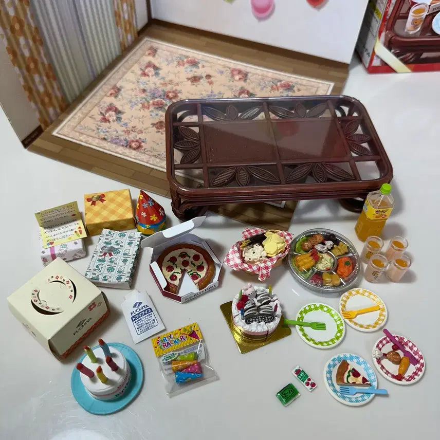 [BUNJANG] Re-Ment Puchi Sample "Heart-Pounding Birthday Party" First Press Limited Edition (Opened) / 리멘트 푸치샘플 두근두근 생일파티 초회한정판 개봉