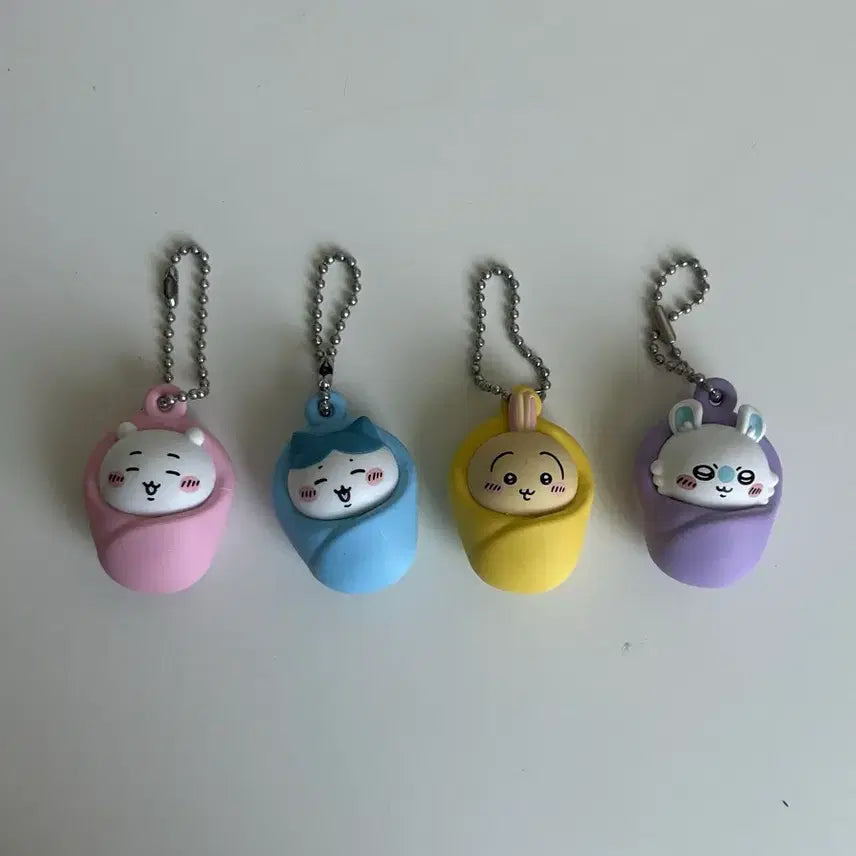 [BUNJANG] Chiikawa Monjakwi Podaegi Keychain Gacha / 치이카와 먼작귀 포대기 키링 가챠