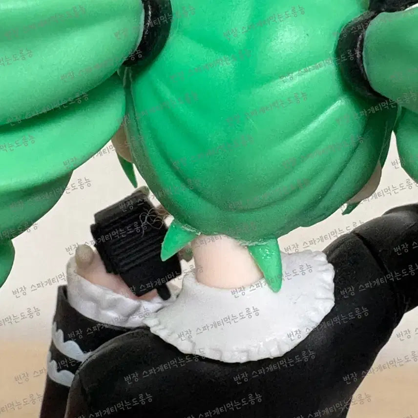 [BUNJANG] Hatsune Miku Dark Angel Figure (Defective) / (하자o)(박스x)하츠네 미쿠 다크엔젤 피규어