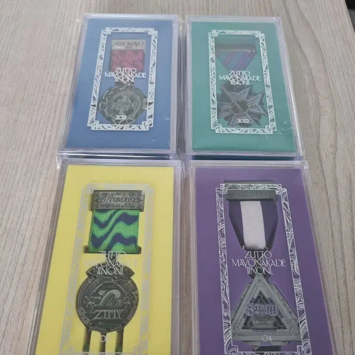 [BUNJANG] ZUTOMAYO Emblem 4-Type Set / 즛토마요 훈장 4종 세트