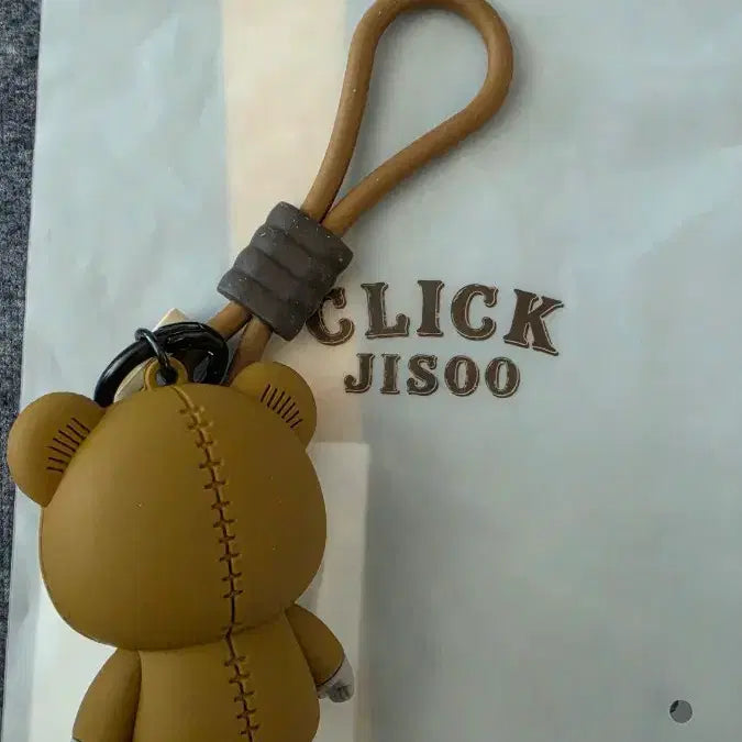 [BUNJANG] BLACKPINK JISOO Click Pop Bear Keyring / 지수 클릭 팝업 베어 키링 키체인 양도 블랙핑크 BLACKPINK JISOO