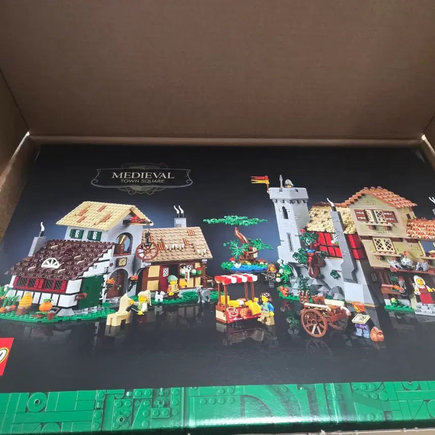 [BUNJANG] LEGO 10332 Medieval Village Set - Sealed / 레고 10332 중세마을 미개봉