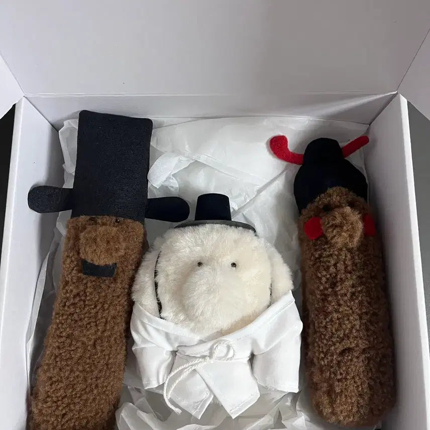 [BUNJANG] CUMO <Chuseok Jangseung Couple &amp; Scholar Set> / [무료배송] CUMO 쿠모 <추석 장승부부와 선비세트>