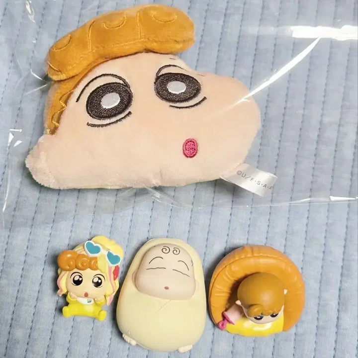 [BUNJANG] Crayon Shin-chan Nene-chan Doll &amp; Gacha Bundle Set / 짱구는 못말려 짱아 인형, 제일복권 e상, 가챠  일괄판매