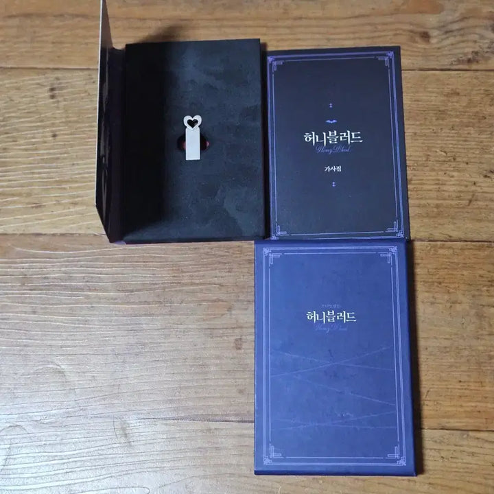[BUNJANG] Honey Blood A Set Special Package Audio Webtoon / 허니블러드 A세트 스페셜 패키지 오디오웹툰