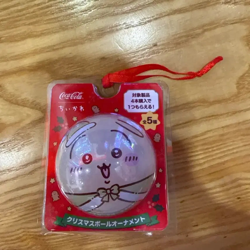 [BUNJANG] Chiikawa Usagi Coca-Cola Ornament Figure / 치이카와 우사기 코카콜라 오너먼트 피규어 팝니다
