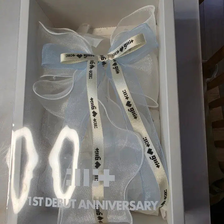 [BUNJANG] ILLIT 1st Anniversary Support Lightstick Ribbon / 아일릿 1주년 역조공 응원봉 리본