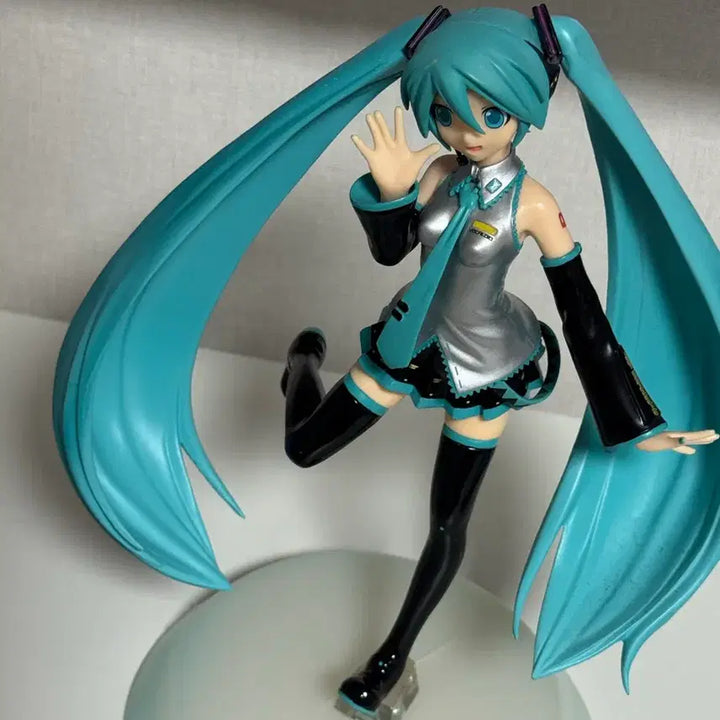 [BUNJANG] Hatsune Miku Project DIVA Extend Classic Miku Figure / 하자ㅇ상자x 반택포) 하츠네미쿠 미쿠 프로젝트 디바 프디바 extend 고전미쿠