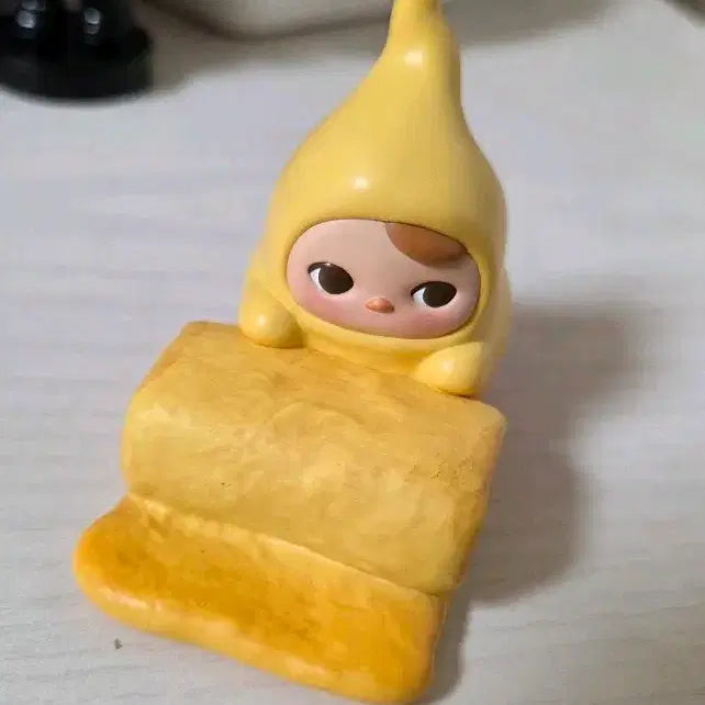 [BUNJANG] Pop Mart Molly Pooky Egg Beanie Tamagoyaki / 팝마트 몰리 푸키 에그 비니 계란말이