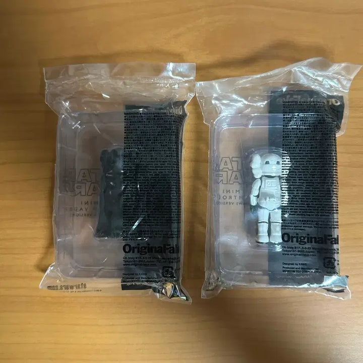 [BUNJANG] KAWS Darth Vader Stormtrooper Mini Version / 카우스 다스베이더 스톰트루퍼