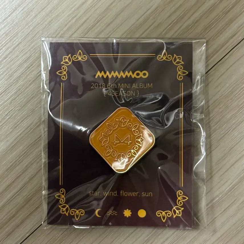 [BUNJANG] Mamamoo Sealed Badge Set + Hwasa Badge / 미개봉 마마무 뱃지 세트 + 화사 뱃지