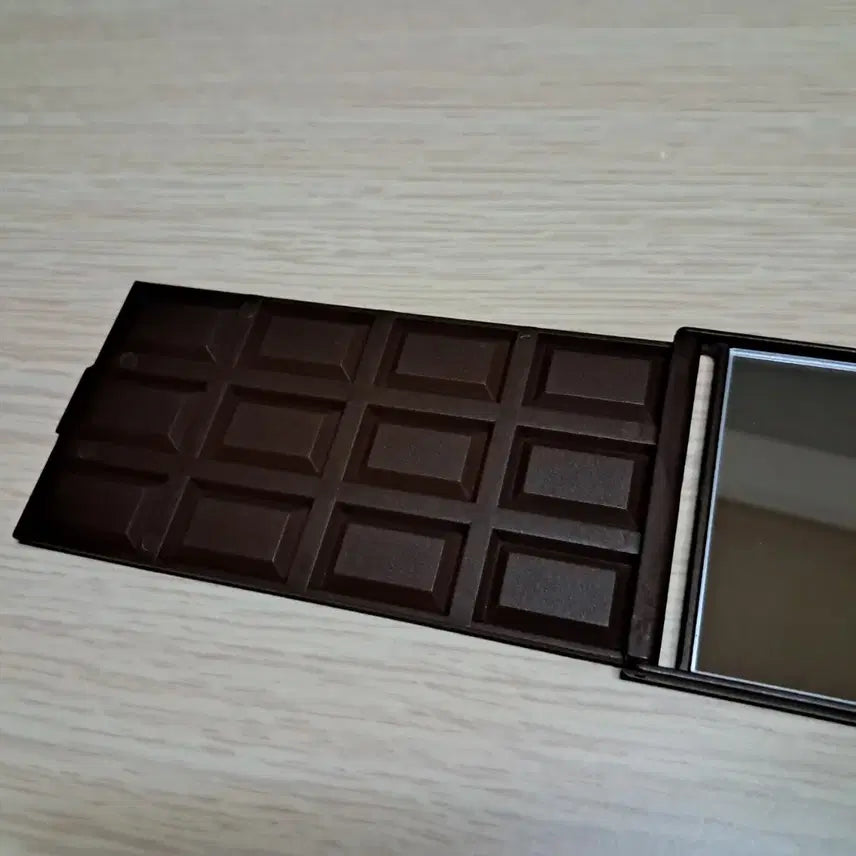 [BUNJANG] Sanrio Hello Kitty 2002 Chocolate Mirror / 키티 2002년 초콜릿 거울 [러블리] [귀여운 캐릭터] [키덜트] [산리오] [책상 꾸미기] [소품]