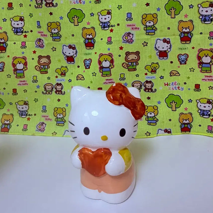 [BUNJANG] 1999 Hello Kitty Ceramic Piggy Bank / 고전)키티도기저금통