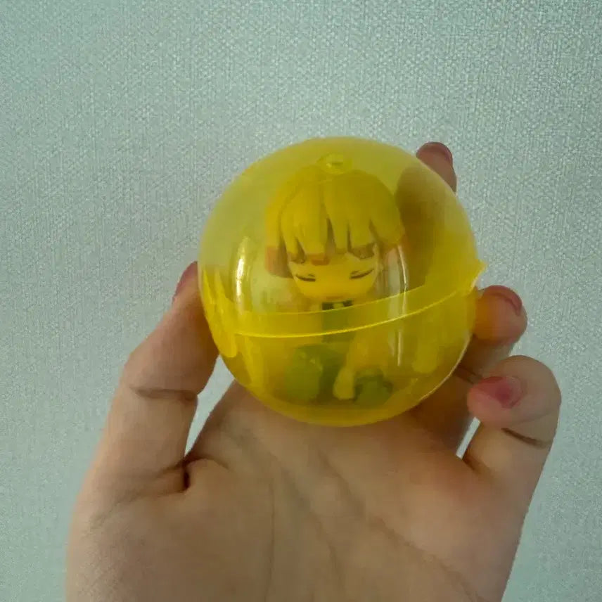 [BUNJANG] Demon Slayer Zenitsu Agatsuma Shoulder-Bump Figure (Opened) / 귀멸의칼날 젠이츠 어깨쿵 피규어 개봉
