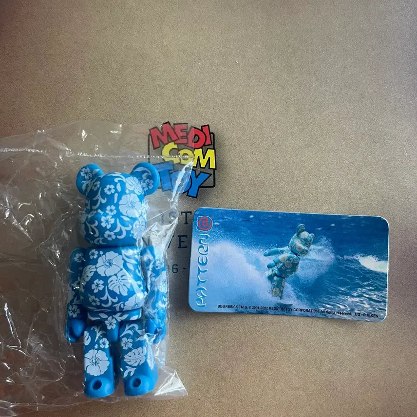 [BUNJANG] Bearbrick Pattern Hawaiian Series 4 / 베어브릭 4탄 패턴 하와이안