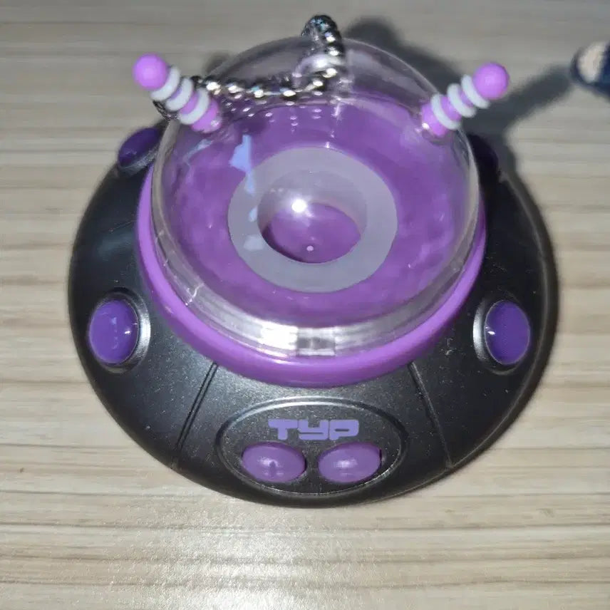 [BUNJANG] UFO Spaceship Gacha Purple / ufo 우주선 가챠 보라색