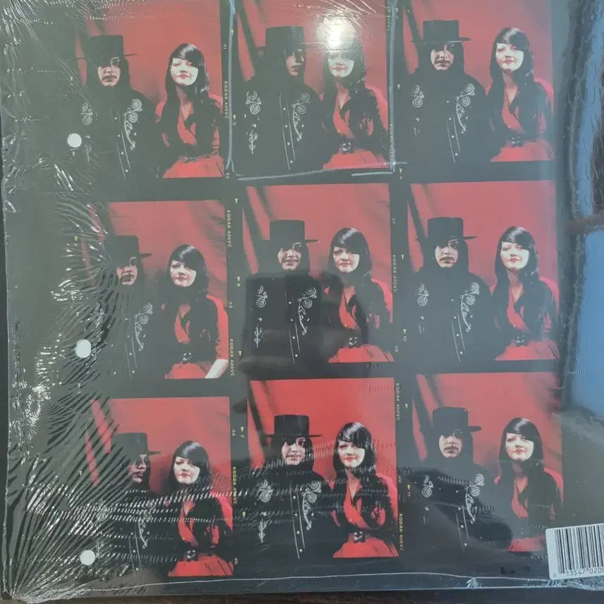[BUNJANG] The White Stripes Get Behind Me Satan 2LP / [중고LP] The white stripe- get behind me satan (2LP)