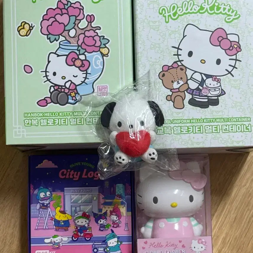 [BUNJANG] Olive Young Hello Kitty Multi Container Set &amp; Pen Stand / 올리브영 헬로키티 멀티 컨테이너 2종 / 헬로키티 펜스탠드 / 피규어