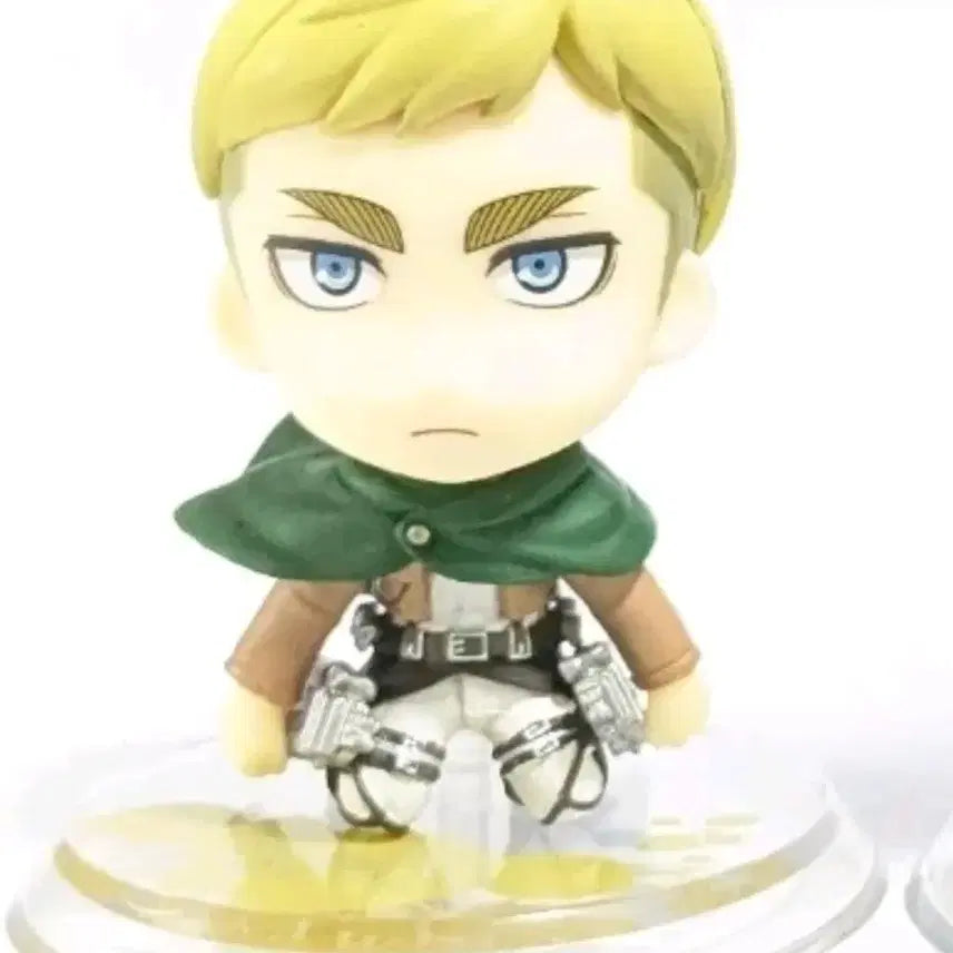 [BUNJANG] Attack on Titan Erwin Chibi-큥 Figure / 진격의거인 엘빈 치비큥