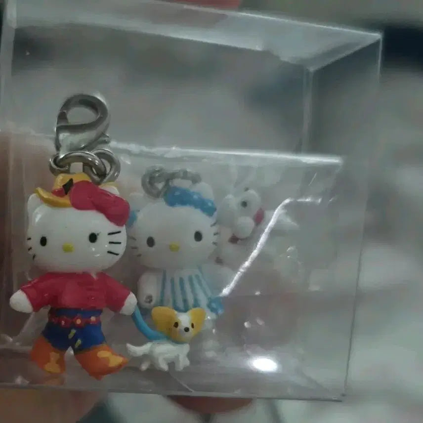 [BUNJANG] Sanrio Kitty Poodle &amp; Papillon Bundle / 일괄산책키티푸들키티빠삐숑키티캔얼굴소품함