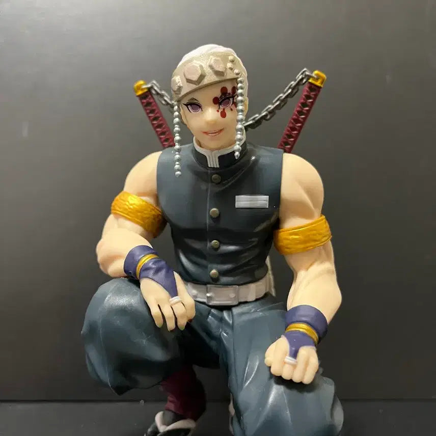 [BUNJANG] Demon Slayer Tengen Uzui Figure / 개봉품 귀멸의칼날 텐겐 피규어 우즈이 텐겐 주합회의