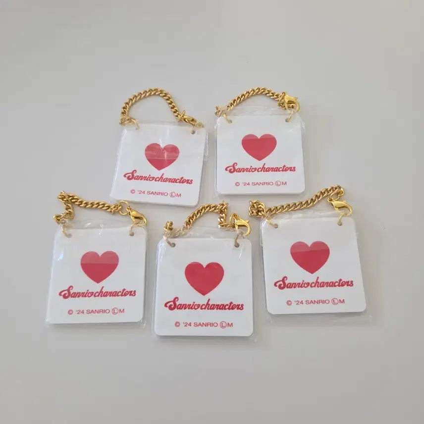 [BUNJANG] Sanrio Door Handle Charm Gacha Set (5 types) - Hello Kitty, Little Twin Stars, Goropikadon, Tuxedo Sam, Bōdōkiryū / 산리오 문고리 챰 가챠 도어 플레이트풍 참 5종 일괄 헬로키티 키키라라 고로피돈카돈 턱시도샘 보드빌듀오