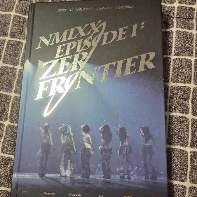 [BUNJANG] EMIX Solo Concert Photobook / 엔믹스 단콘포토북