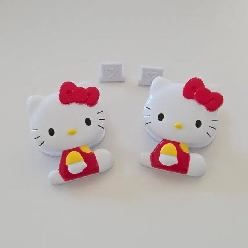 [BUNJANG] Hello Kitty Classic Stationery Clip Stand Figure Set / 헬로키티 집게 2종 세트 일괄 고전키티문구 고전키티 클립 스탠드 피규어