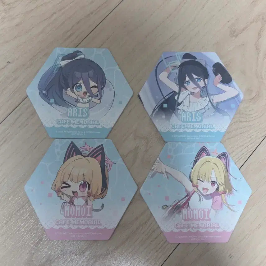 [BUNJANG] Blue Archive Aris &amp; Momoi Cafe Memorial Coaster Set / 카페 메모리얼 아리스 모모이 코스터