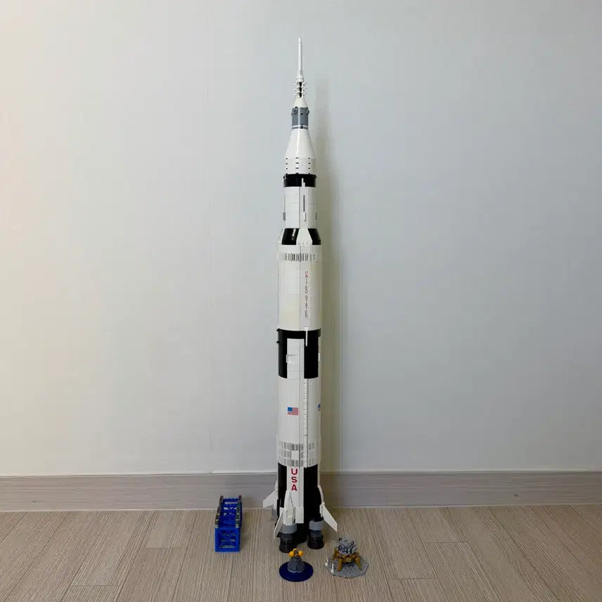 [BUNJANG] Lego 92176 NASA Apollo Saturn V Full Set Genuine / 레고 92176 NASA 아폴로 새턴 V 풀구성 정품