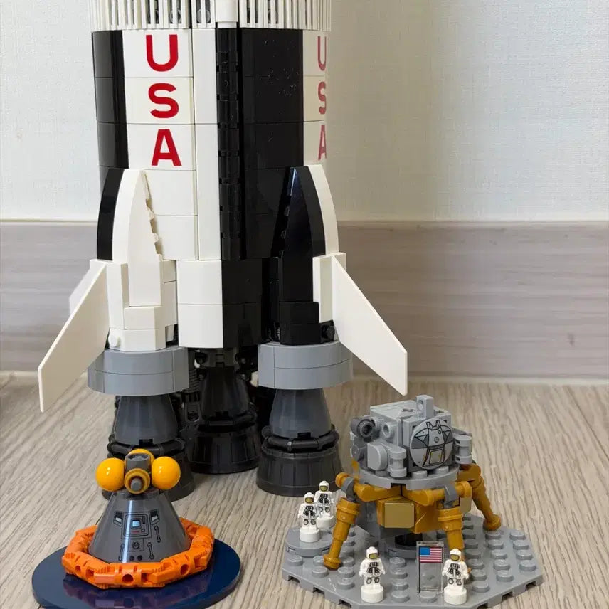 [BUNJANG] Lego 92176 NASA Apollo Saturn V Full Set Genuine / 레고 92176 NASA 아폴로 새턴 V 풀구성 정품