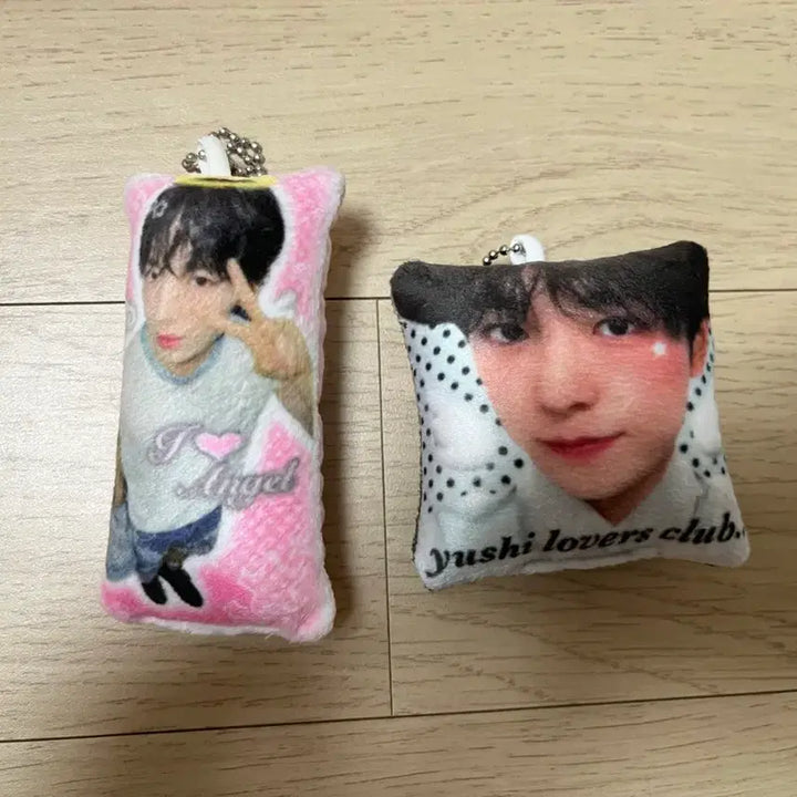[BUNJANG] Yuushi Cushion Keychain &amp; Mimichi Carabiner Bundle / 비공굿 유우시 쿠션 키링+미미치 카라비너