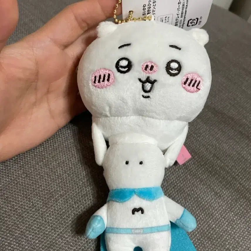 [BUNJANG] Chiikawa Honey Flavor Man Desktop Mascot Plush / 치이카와 꿀맛맨 데스크탑 마스코트 인형