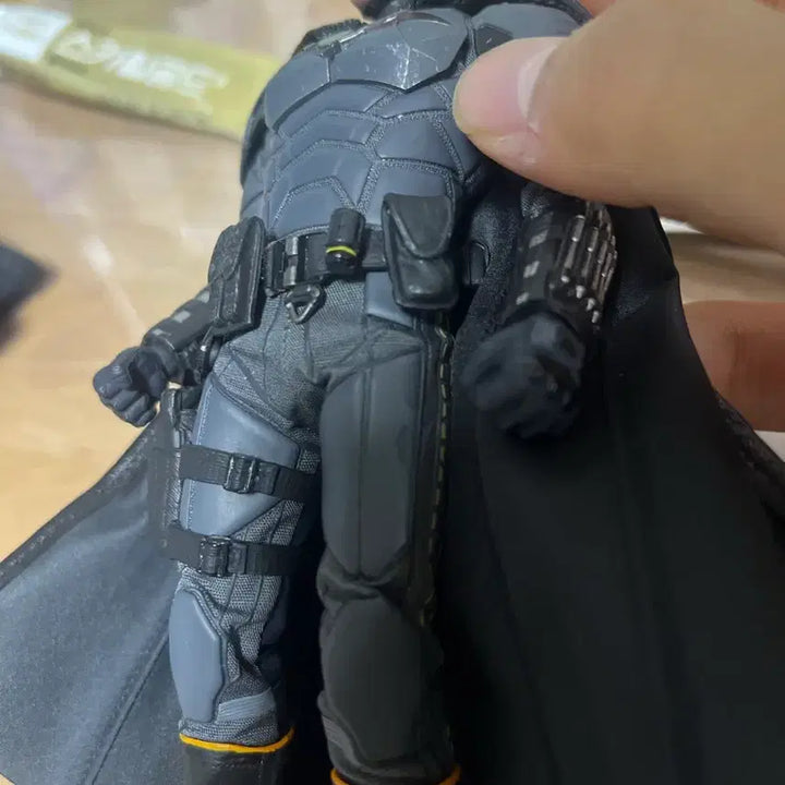 [BUNJANG] Mezco The Batman / mezco 메즈코 더 배트맨