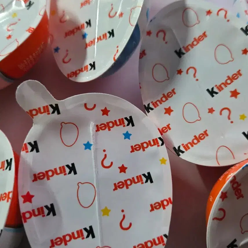[BUNJANG] Kinder Joy Marvel Bundle 8 pcs (Gwen, Ant-Man, Black Panther, Hulk, Iron Man 2, Doctor Strange 2) / 킨더조이 마블 8개 일괄 그웬, 엔트맨, 블랙팬서, 헐크, 아이언맨2, 닥터스트레인지2