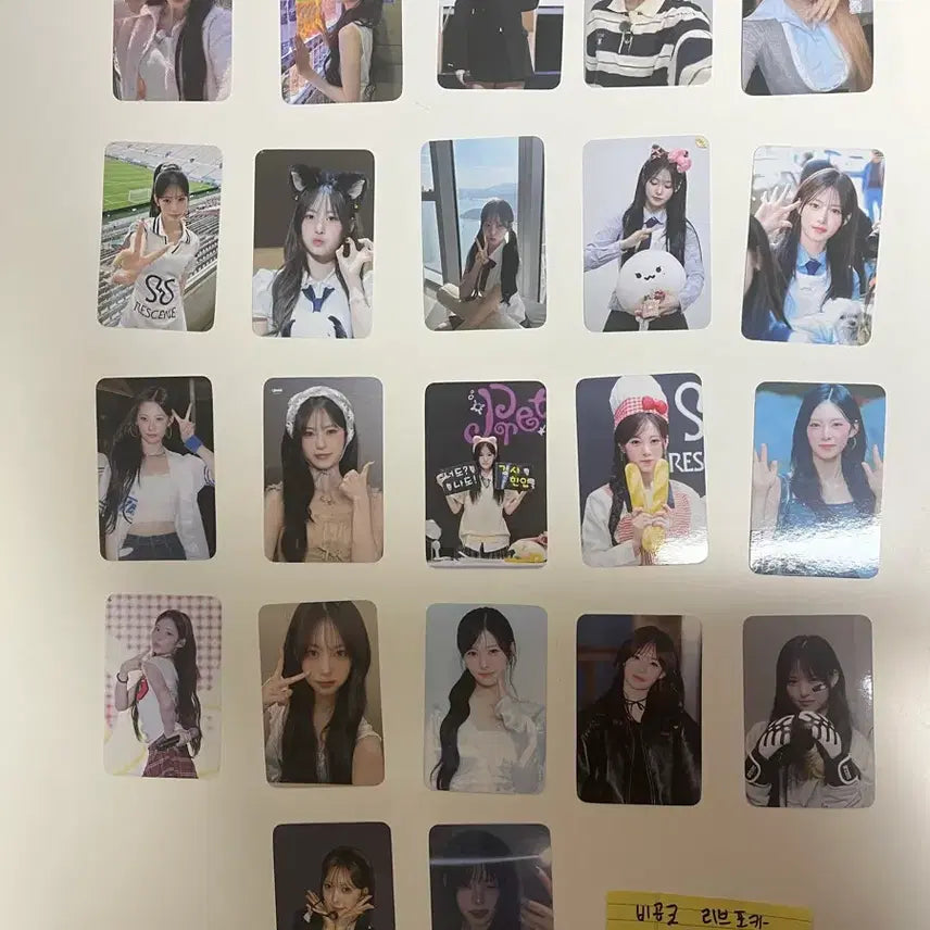 [BUNJANG] Ressene Liv Double-Sided Photocard Set (22 pcs) / 리센느 리브 비공굿 양면 포카 22장