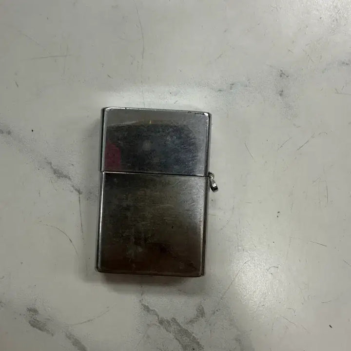 [BUNJANG] VOV Vintage Silver Metal Oil Lighter with Side Chain Loop / 빈티지 VOV 실버 메탈 오일 라이터 정상작동 시티미니멀리즘 측면 체인고리제품 팝니다
