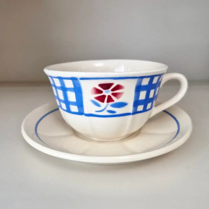 [BUNJANG] Diguang Vintage Teacup and Saucer Set / 디구앙찻잔