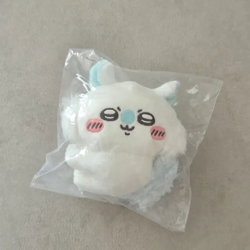 [BUNJANG] Chiikawa Momonga Clip Mascot / 치이카와 먼작귀 클립인형 가챠 모몽가