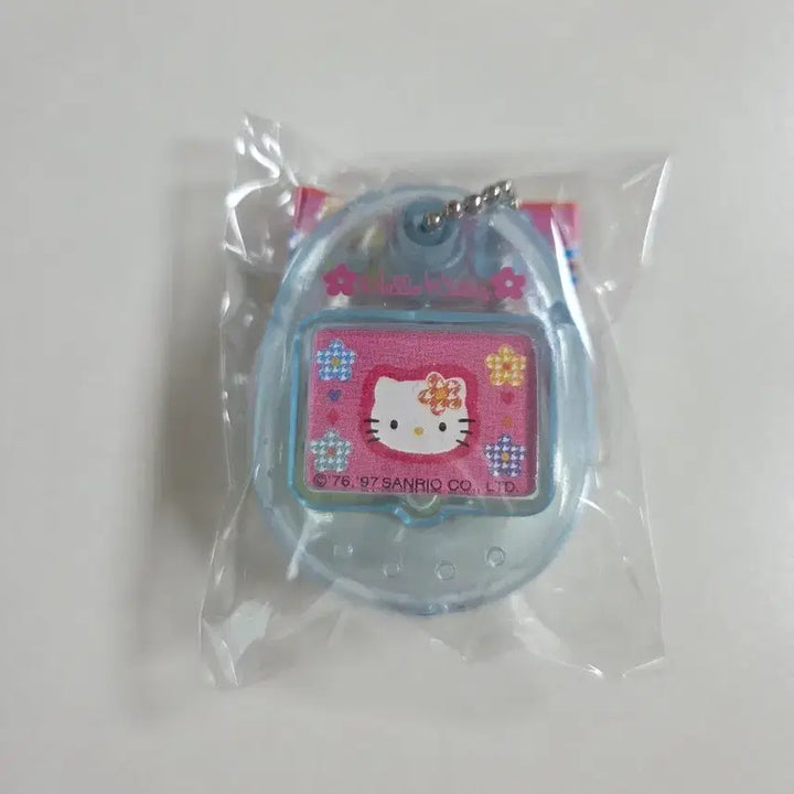 [BUNJANG] Classic Hello Kitty Kaohana Tamagotchi Keychain with Storage Case / 고전키티 카오하나 다마고치 키링 키티보관함