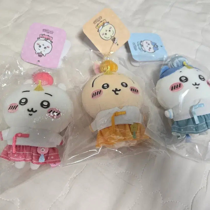 [BUNJANG] Chiikawa Usagi Hachiwari Hanbok Bundle Set / 치이카와 한복 치이카와 우사기 하치와레 일괄
