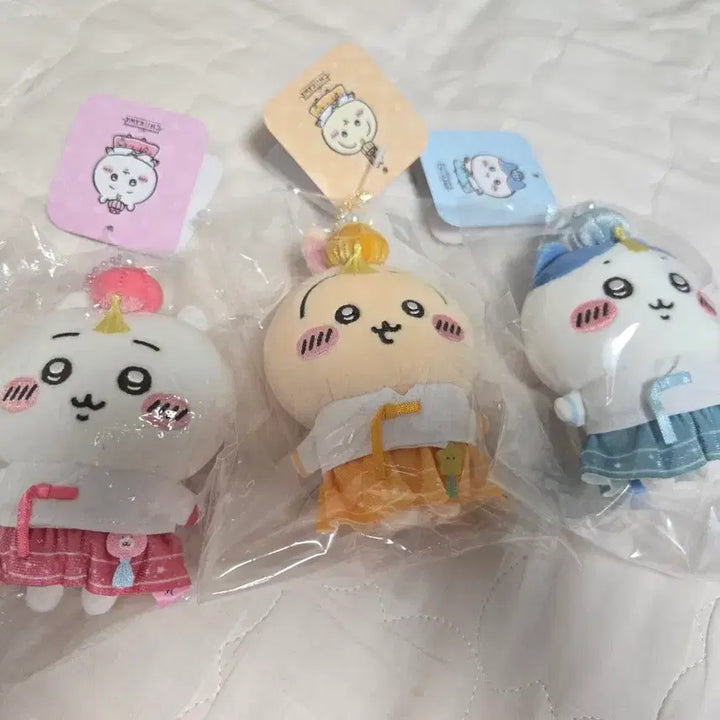 [BUNJANG] Chiikawa Usagi Hachiwari Hanbok Bundle Set / 치이카와 한복 치이카와 우사기 하치와레 일괄
